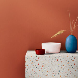 White and multicolored stone plaster